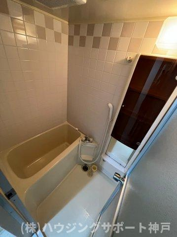 ドール霞ヶ丘の浴室