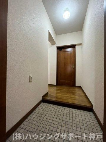 ドール霞ヶ丘の玄関