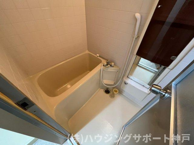 ドール霞ヶ丘の浴室