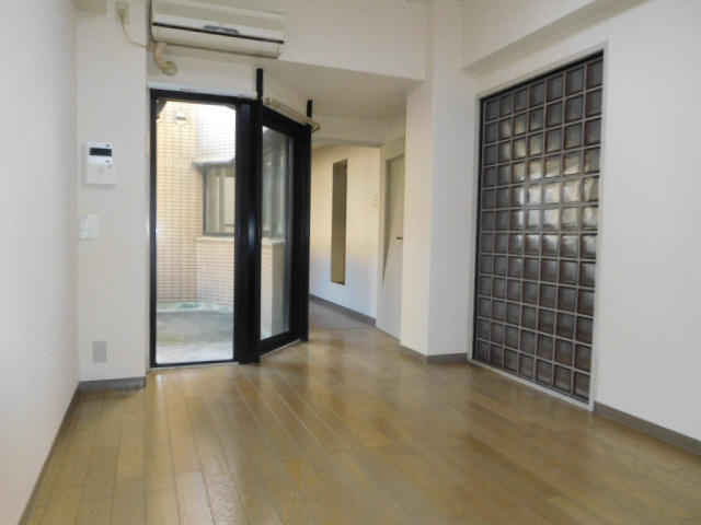 イスズベル八代の居間・リビング