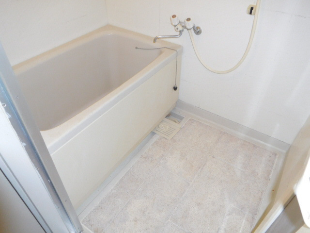 イスズベル八代の浴室