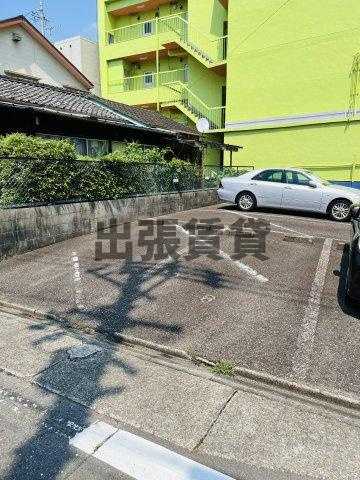 独立開業の方大歓迎！チケンビルの駐車場