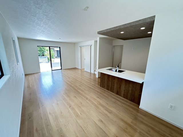 神戸市西区玉津町今津新築戸建１号棟の居間・リビング