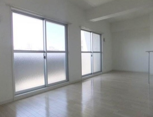 ウイル一社の居間・リビング