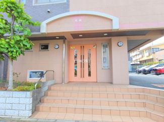 【エントランス】