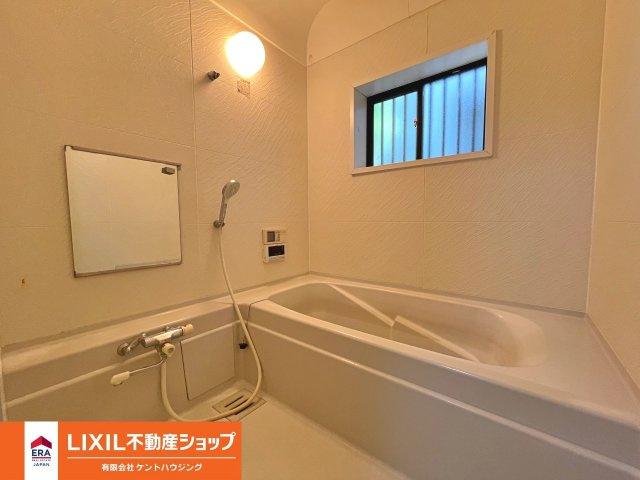 店舗付住宅　千代川町小林前田のトイレ