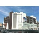 ⼾塚⻄⼝共同ビル（通称 トツカーナ）の外観