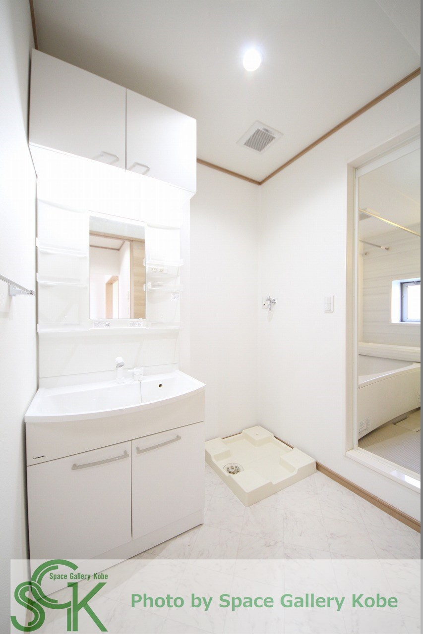 エルカーサの洗面所|※お部屋により仕様が異なる場合があります※