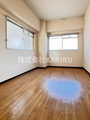 ラ・ビスタ城東の居間・リビング