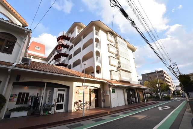 ローズハイツ夙川の外観|現地外観写真です。