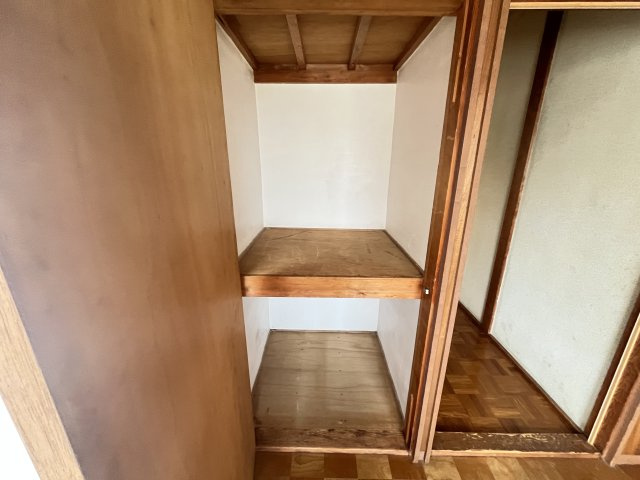 深阪貸家の収納