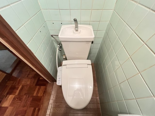 深阪貸家のトイレ