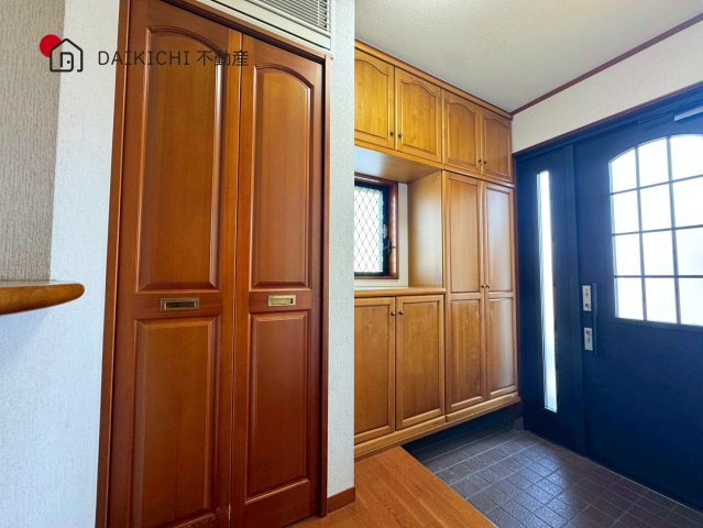 【玄関】 | 加須市東栄1丁目　中古戸建