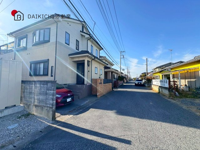 【前面道路含む現地写真】 | 加須市東栄1丁目　中古戸建