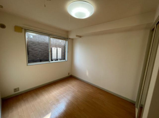 【寝室】 | エミスフェール | 寝室