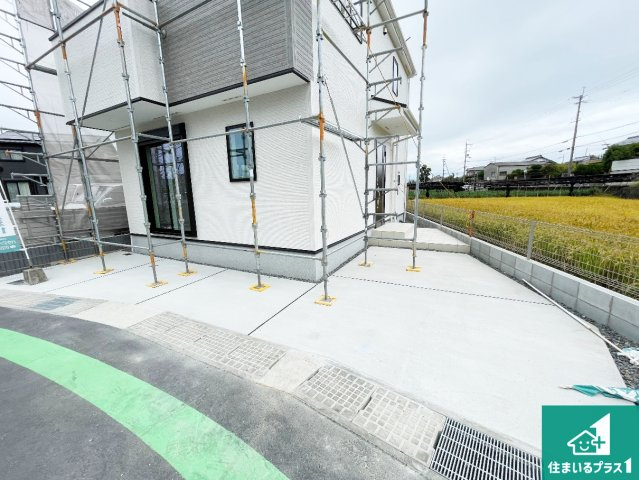 宇治市五ケ庄上村　第25-1期　新築一戸建ての駐車場|駐車スペース！散水栓があるので、こまめに愛車を洗えます！