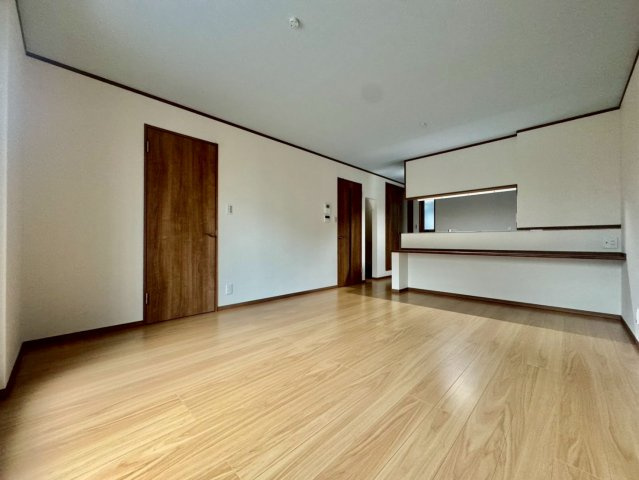 寝屋川市黒原橘町の居間・リビング|2階リビング。
約16帖のゆったりした広さのあるリビングです！
