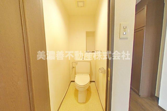 ６５２５３　テラスノバ穂積のトイレ