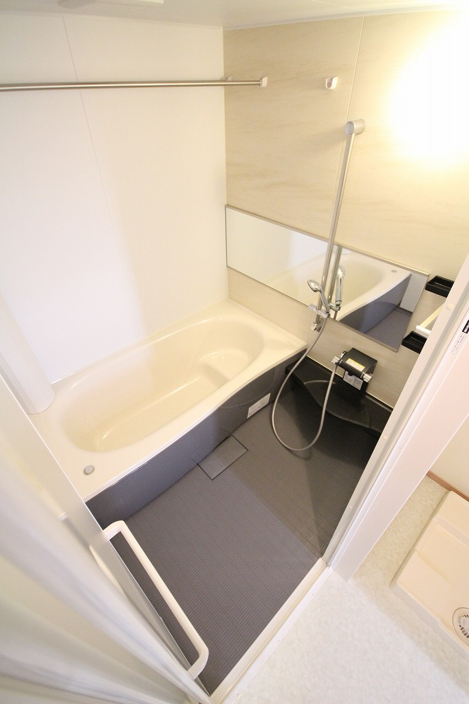 イル・ソーレⅠの浴室|※お部屋により仕様が異なる場合があります※