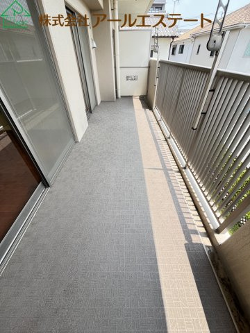 デュオプレステージフォンテーヌ宝殿　JR「宝殿駅」徒歩5分のバルコニー