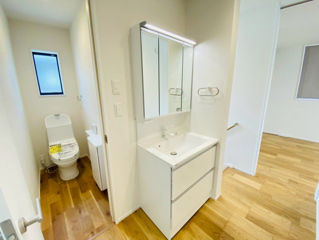 菊陽町/原水14号地の独立洗面台