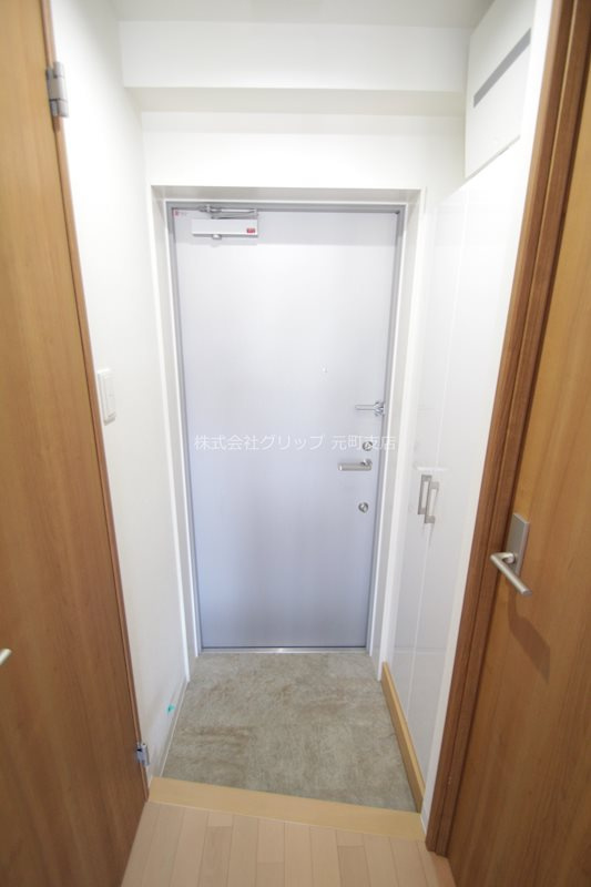 エフ・パークレジデンス横浜反町3261の玄関