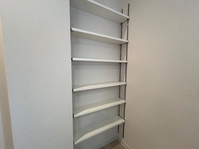 エムズコート小阪の収納