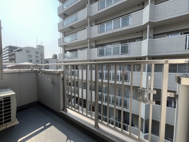 エムズコート小阪のバルコニー