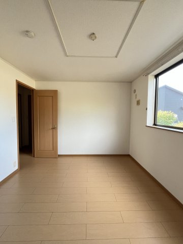 チェリーブロッサムの洋室