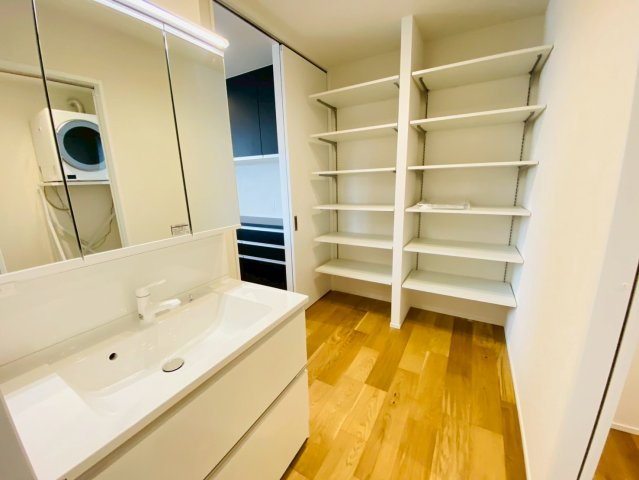 菊陽町/原水15号地の独立洗面台