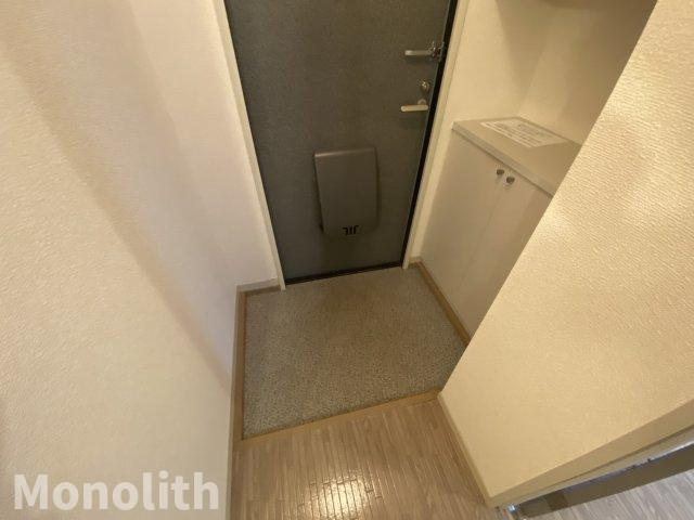 ハイツM&MⅠの玄関