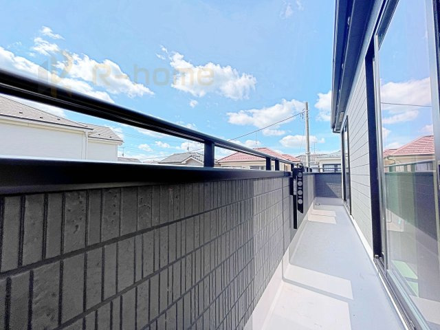守谷市けやき台6丁目　新築戸建て　A号棟のバルコニー|お布団やラグなどの大きな物も干しやすい広々としたバルコニー！