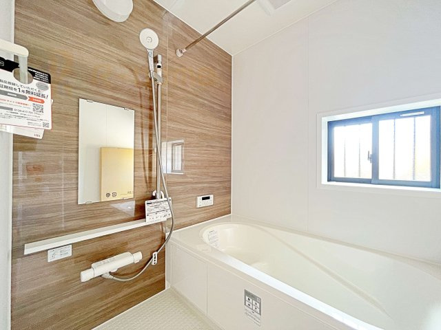 守谷市けやき台6丁目　新築戸建て　A号棟の浴室|足を伸ばしてもゆったりできるバスルーム♪機能性も取り入れて使い易さも保証します♪