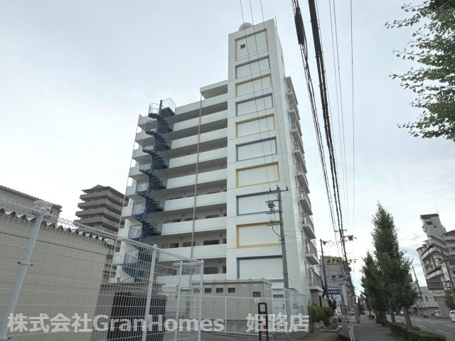 コーポラス今宿の外観