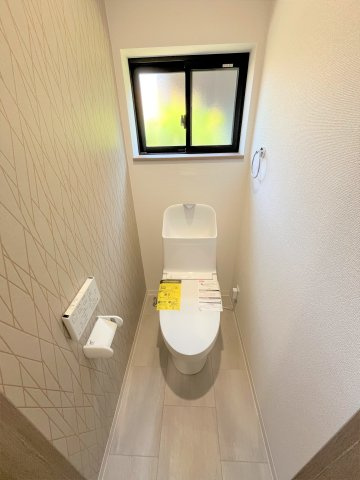 【トイレ】 | 仲介手数料無料！高泊小学校に通えるリフォーム済み中古住宅　山陽小野田市西高泊 | トイレもきれいです