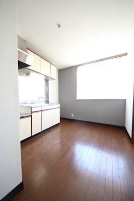 【居間・リビング】 | シャロームハイツ