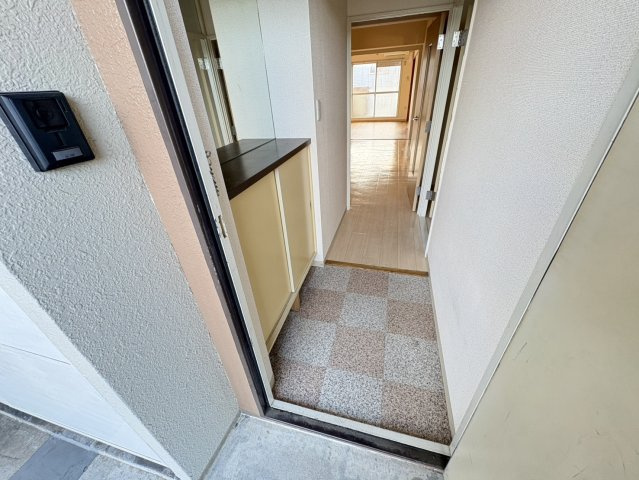 市川グリーンタウン第二ミズホの玄関