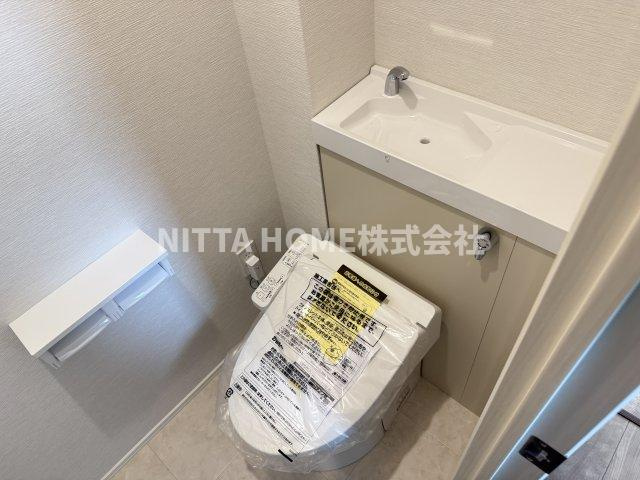 丹波篠山市杉のアパートのトイレ|タンクレストイレ&ウォシュレット付き●