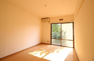 【居間・リビング】 | ｉＳメゾン白楽