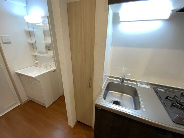 コパン武里の内装|明るい室内です