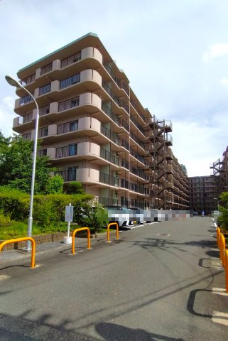 若江岩田スカイハイツの外観