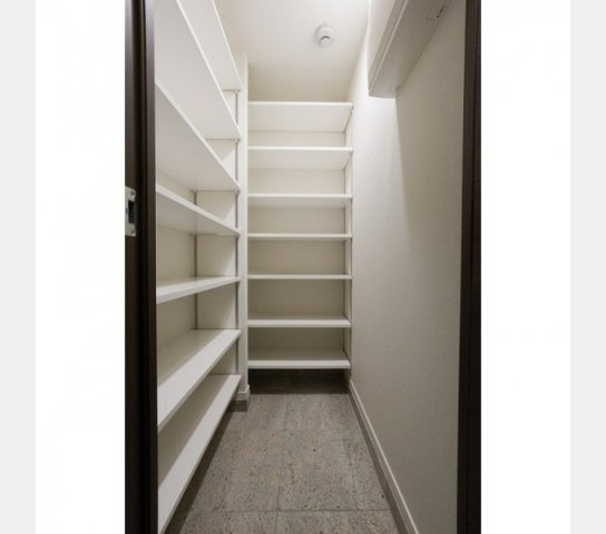 リバーレ鷺沼の収納