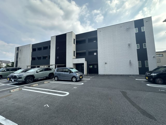 インペリアル南山公園の外観
