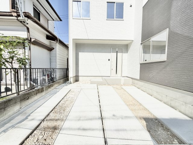 中央区原島町３期の駐車場|駐車場は並列2台駐車可能です。