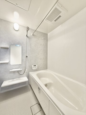 中央区原島町３期の浴室|広々とした浴室は一日の疲れを癒してくれます♪
