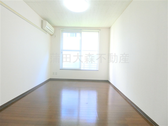 シャトル東蒲田の居間・リビング|南向き洋室