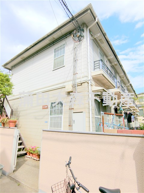 シャトル東蒲田の外観|1991年9月築　木造地上2階建て総戸数14戸の賃貸アパート
京浜急行本線京急蒲田駅も世rの東京都大田区東蒲田2丁目の落ち着いた住宅街！