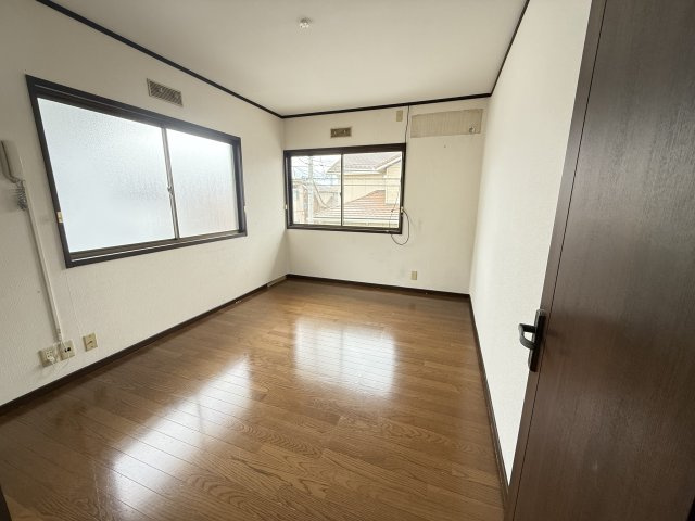 高崎市井野町　中古住宅の洋室|2F　洋室2