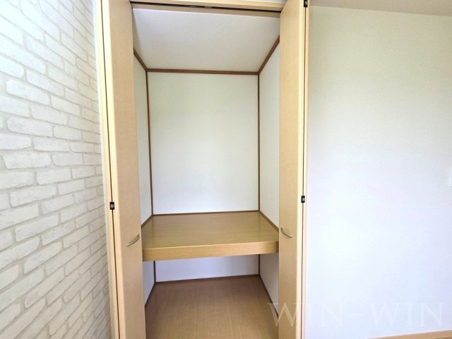 ヴィラージュルピナ B棟の収納