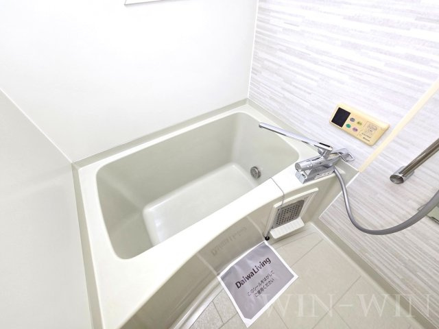 ヴィラージュルピナ B棟の浴室